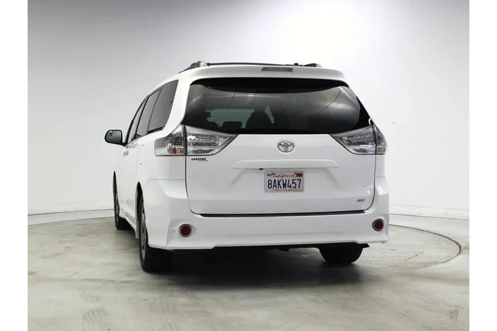 $33998 : Toyota Sienna 2017 SE 8-Pass image 6