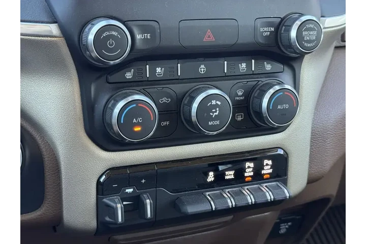 $34714 : Ram 1500 2020 4x4 Laramie 4d image 10