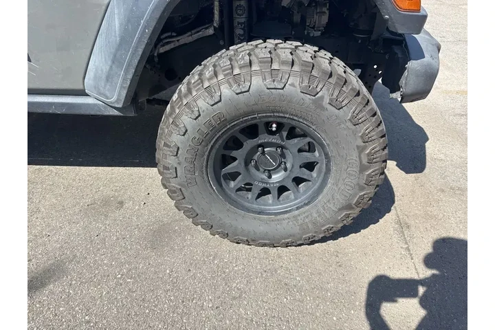 $28053 : Jeep Wrangler Unlimited 2020 image 3