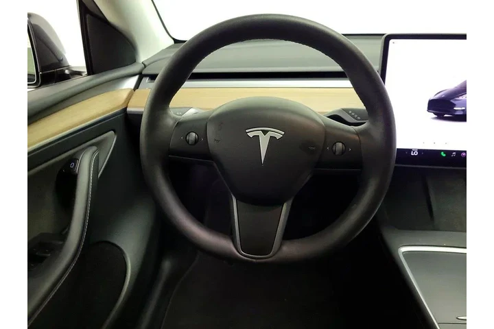 $37998 : Tesla Model Y 2025 Long Rang image 10