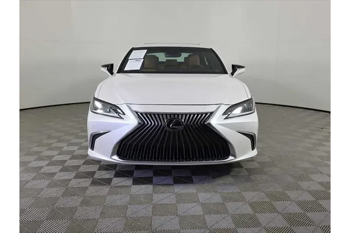 $28997 : Lexus ES 350 2019 image 3