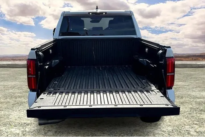 $37491 : Toyota Tacoma 2024 4x4 SR5 4 image 7