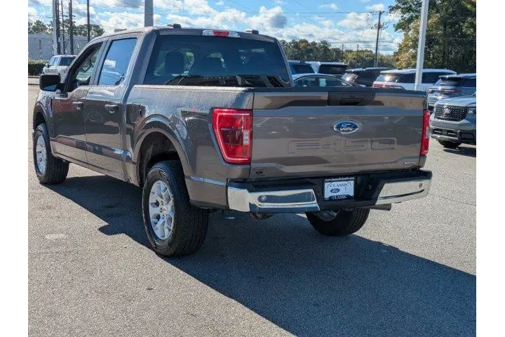 $37995 : Ford F-150 2023 4x4 XLT 4dr image 7