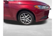 $12469 : Ford Fusion 2016 SE 4dr Seda thumbnail