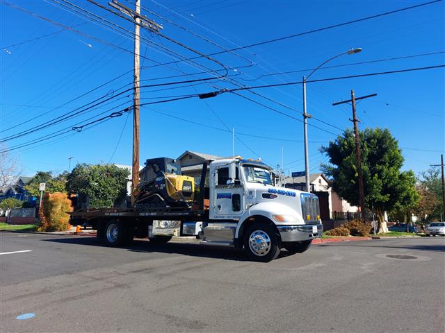 Pachuco’s Towing Company image 9