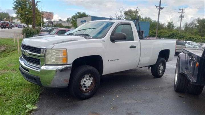 $8990 : 2008 Silverado 2500HD Work Tr image 1