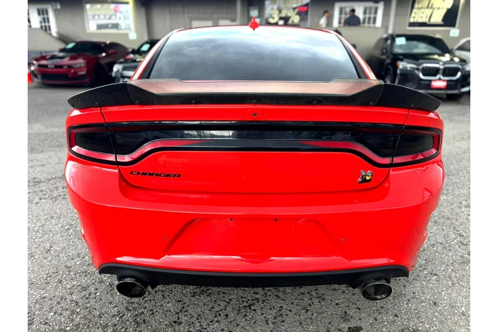 2019 Charger Scat Pack RWD image 4