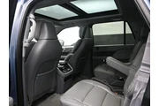 $28644 : Lincoln Navigator 2018 4x4 R thumbnail