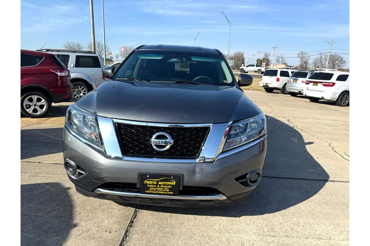 $6999 : 2015 Pathfinder SV 4WD image 3