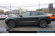 $17888 : 2017 Macan AWD thumbnail