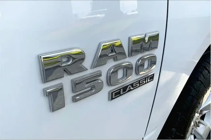 $22985 : Ram 1500 Classic 2021 4x2 Tr image 8