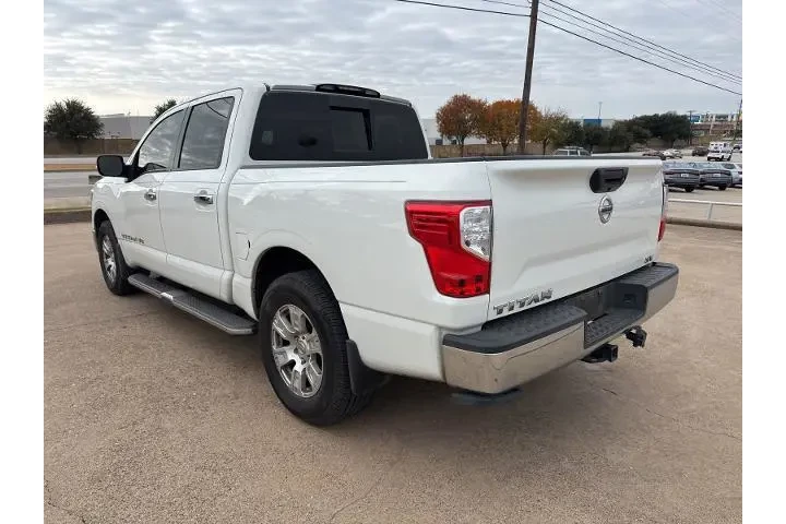 $23887 : Nissan Titan 2018 4x2 S 4dr image 5