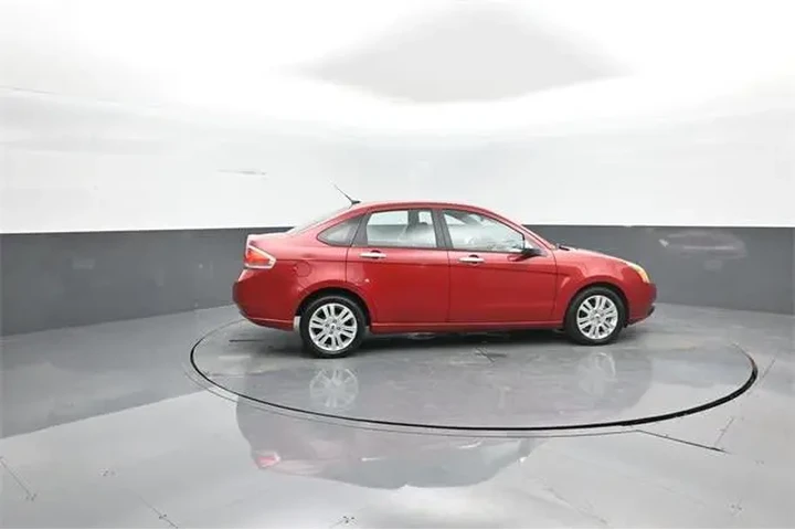 $5933 : Ford Focus 2010 SEL 4dr Seda image 8