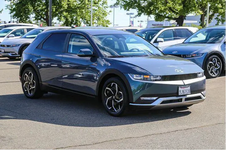 $25991 : Hyundai IONIQ 5 2024 SEL 4dr image 6