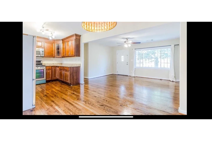 $1795 : SE RENTA , casa familiar image 2