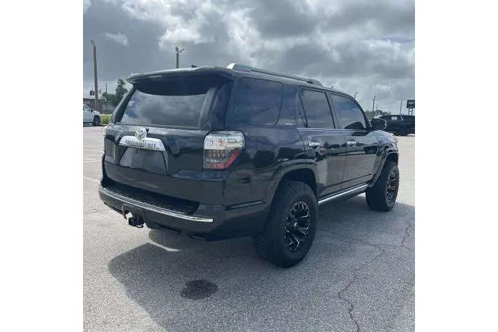 $28961 : Toyota 4Runner 2017 4x4 SR5 image 4