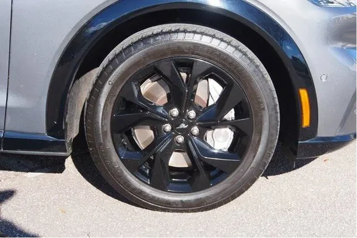 $29920 : Ford Mustang Mach-E 2023 Pre image 9