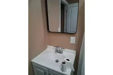 RECÁMARA  Entre Ball Rd/Walnut en Orange County