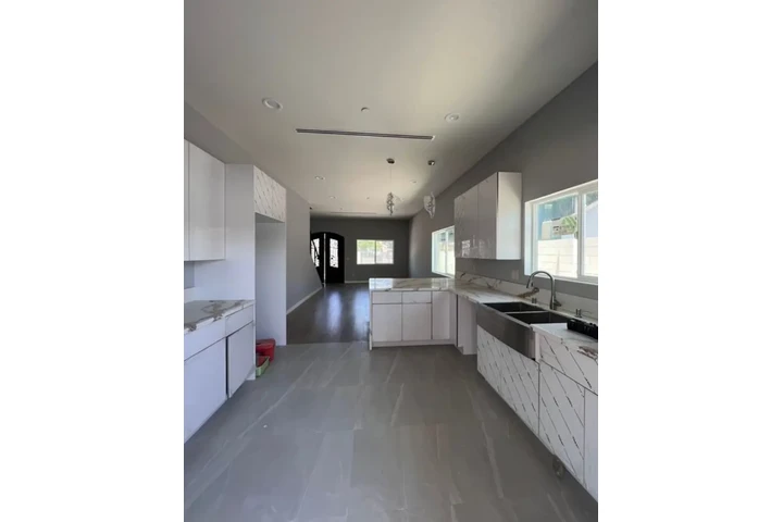 $2480 : 3bed in LA image 4