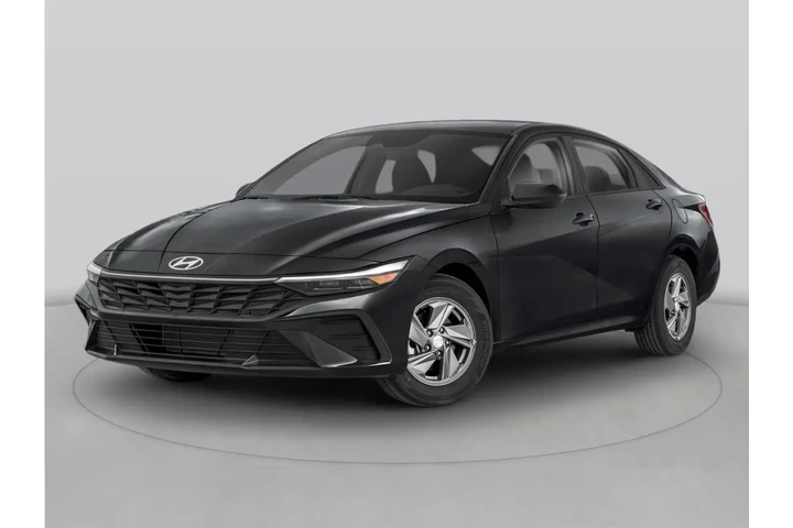 $17590 : Hyundai ELANTRA 2025 SE 4dr image 1