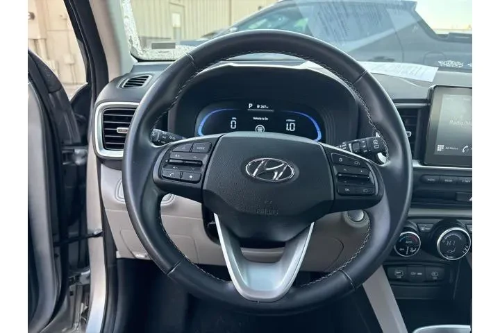 $22999 : Hyundai VENUE 2025 SEL 4dr C image 7