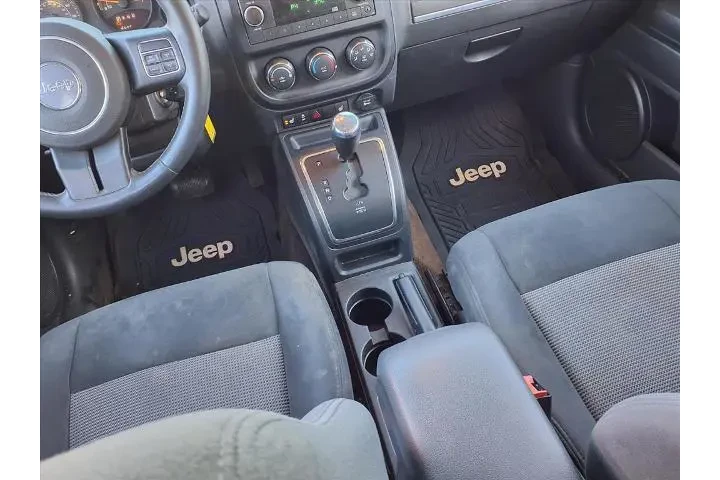 $3988 : Jeep Patriot 2015 4x4 Latitu image 8