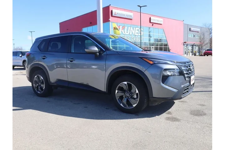 $23377 : Nissan Rogue 2025 AWD SV 4dr image 2
