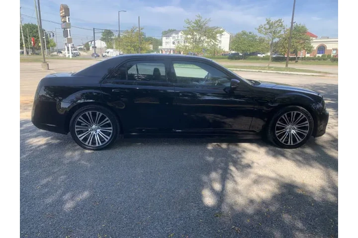 $7995 : 2012 300 S V6 image 7