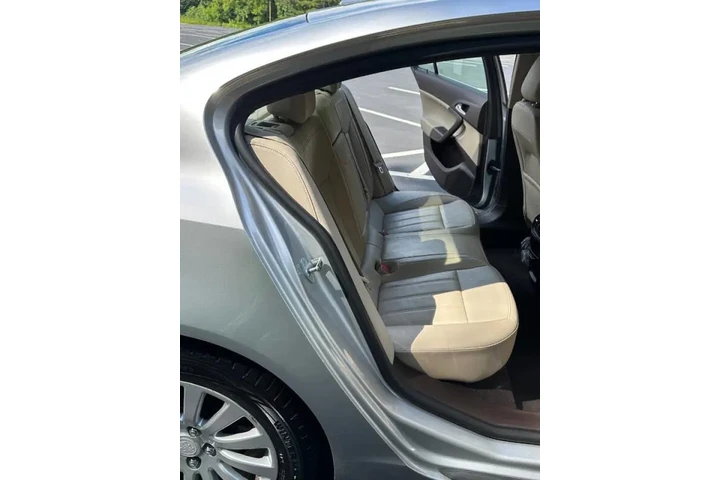 $5500 : 2011 Regal CXL image 6