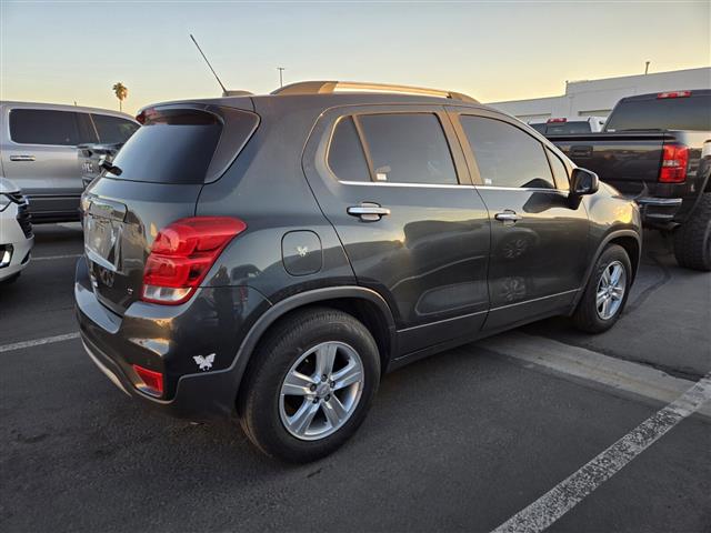 $16599 : Pre-Owned 2019 Trax LT image 6