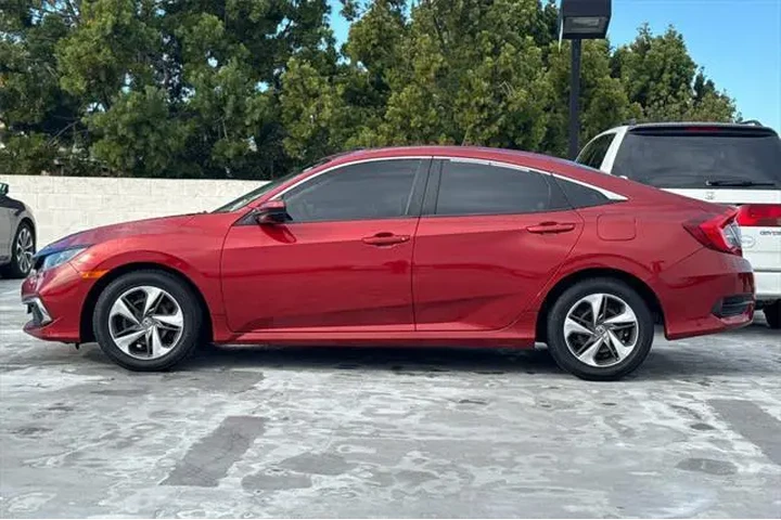 $15591 : Honda Civic 2019 LX 4dr Seda image 6