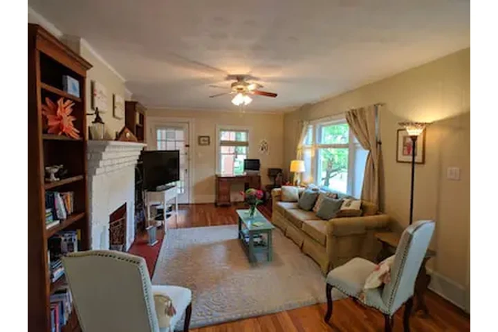 Good House image 5