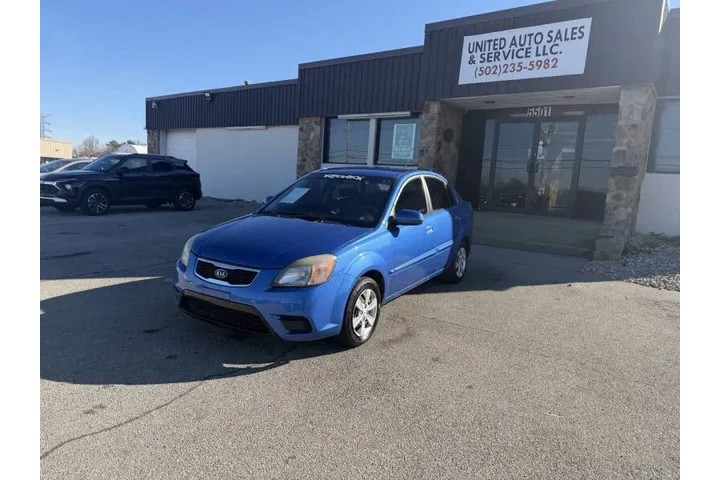 $4500 : 2010 Rio LX image 3