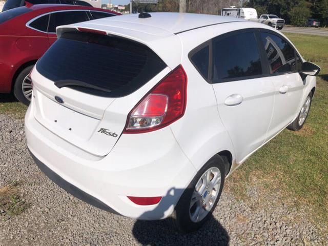 $8995 : 2014 Fiesta SE image 9