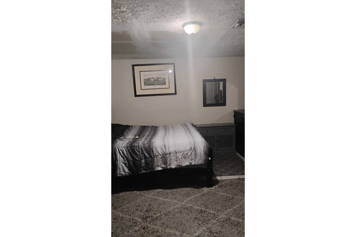 $580 : Rento cuarto amueblado image 2