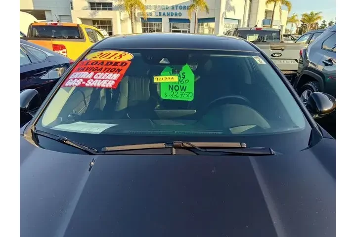 $22750 : Honda Accord 2018 Touring 4d image 2