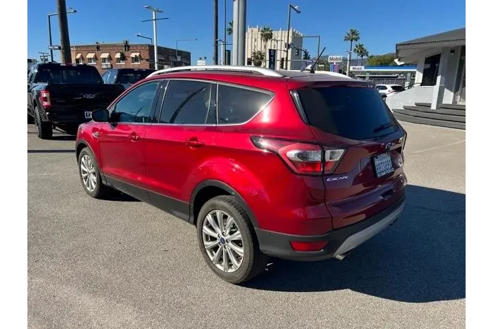 $15988 : Ford Escape 2018 Titanium 4d image 4