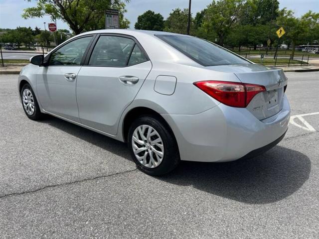 $11900 : 2017 Corolla LE image 6