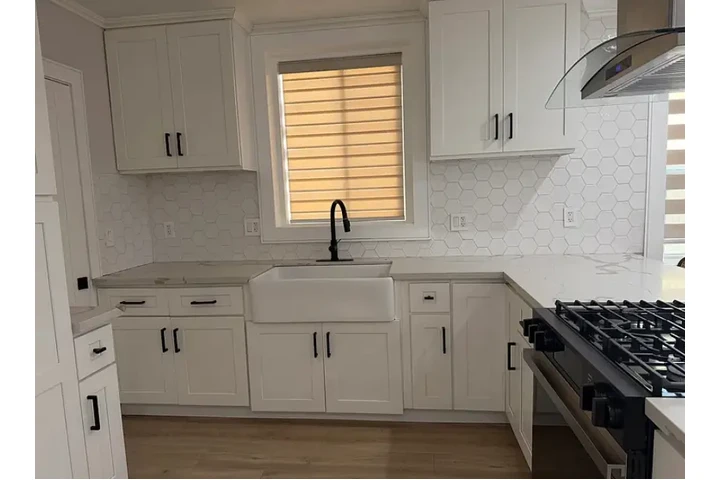 $1600 : LOCATION...LOCATION...LOCATION image 1