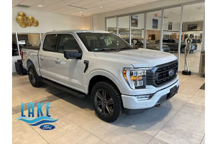 $38472 : Ford F-150 2023 4x4 XLT 4dr image 1
