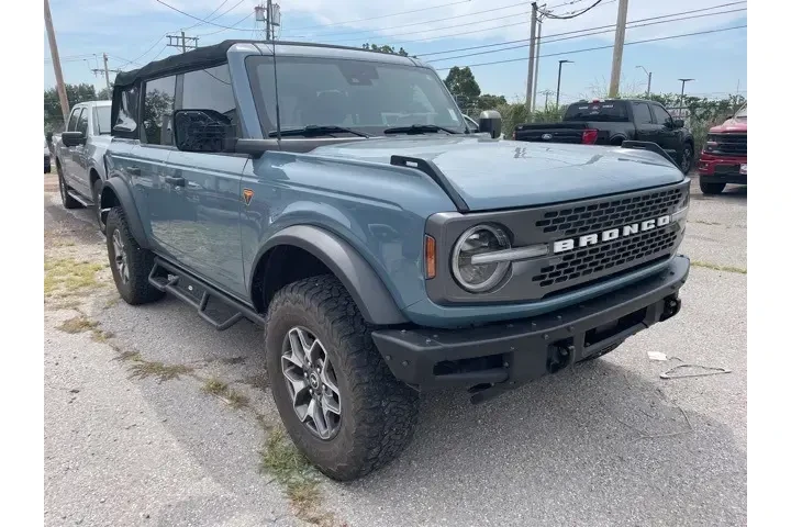 $29995 : Ford Bronco 2022 4x4 Base Ad image 4