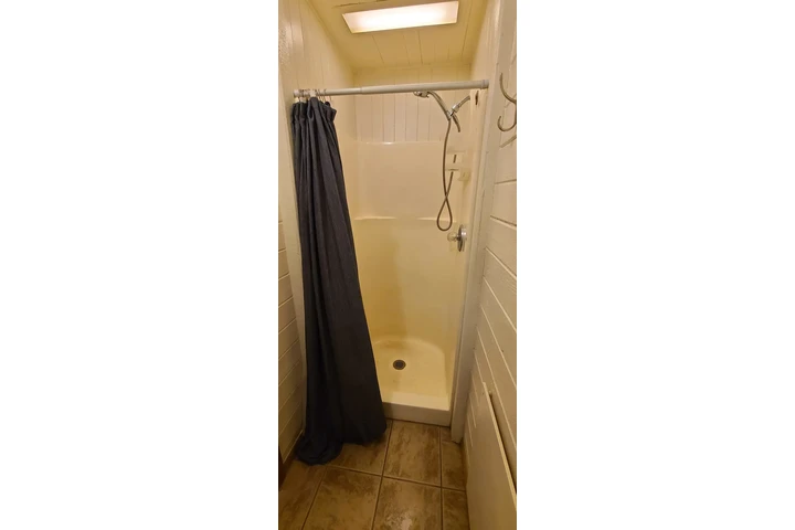 $850 : Cuarto en Lake Arrowhead image 6