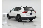 $20998 : Volkswagen Tiguan 2023 SE 4d thumbnail