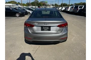 $15980 : 2022 Accent SEL Sedan IVT thumbnail