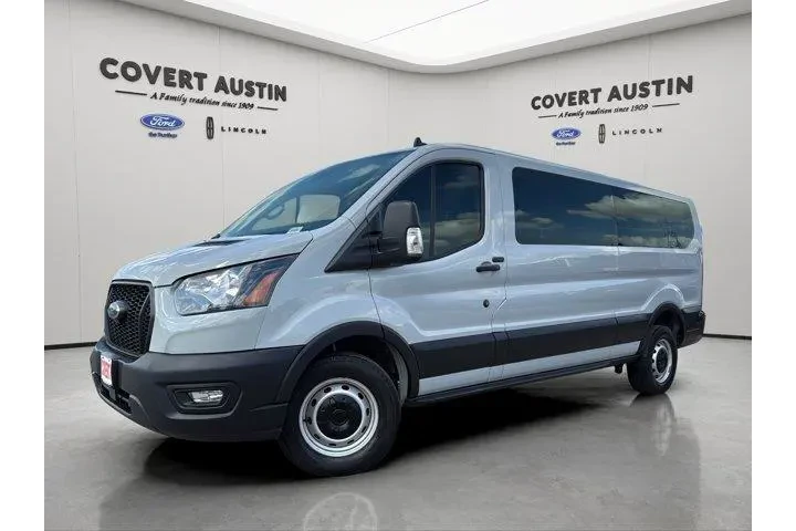 $25623 : Ford Transit 2023 250 3dr SW image 1