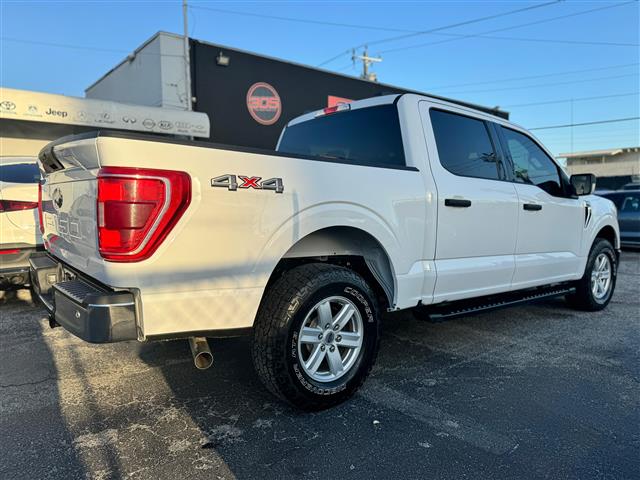 $27500 : 2021 Ford F150 4x4 image 1
