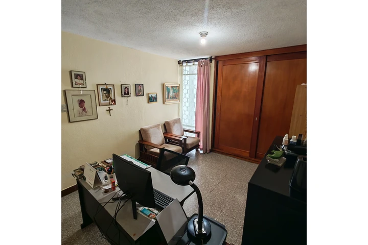 $450000 : Casa en Venta Utatlan zona 11 image 5