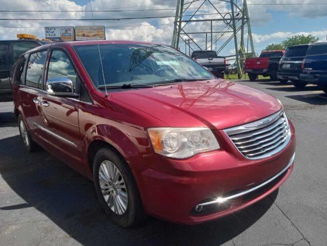 $8500 : 2013 Town and Country Touring image 4