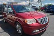 $8500 : 2013 Town and Country Touring thumbnail