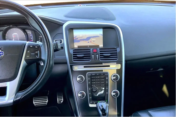 $14489 : Volvo XC60 2015 AWD T6 R-Des image 6